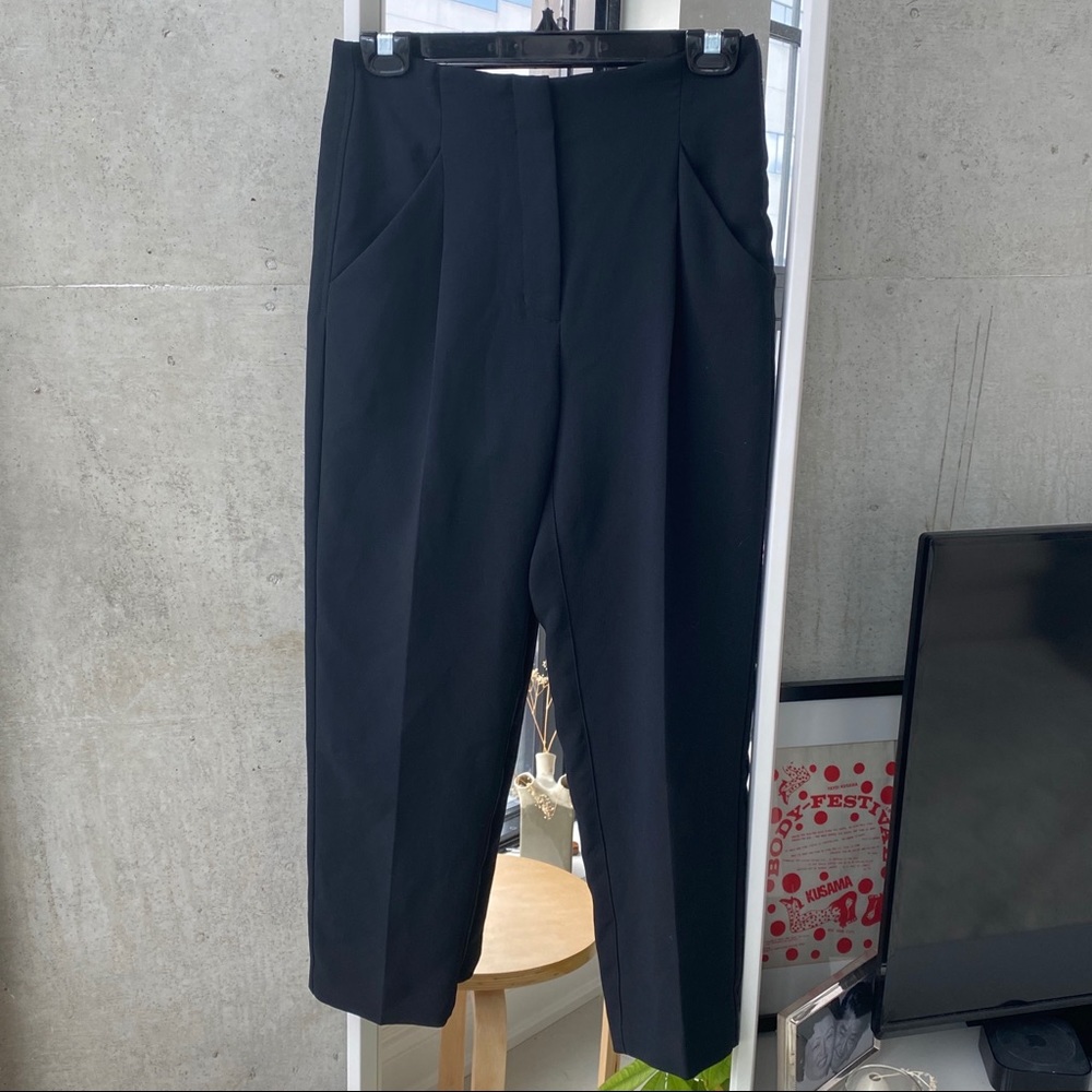 SOLD - Aritzia Wilfred Chambéry Pants (Size 2)